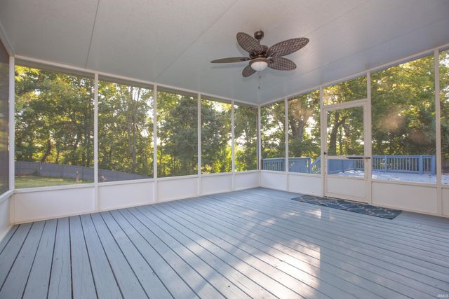 6600 Red Horse Pike, Newburgh, IN 47630