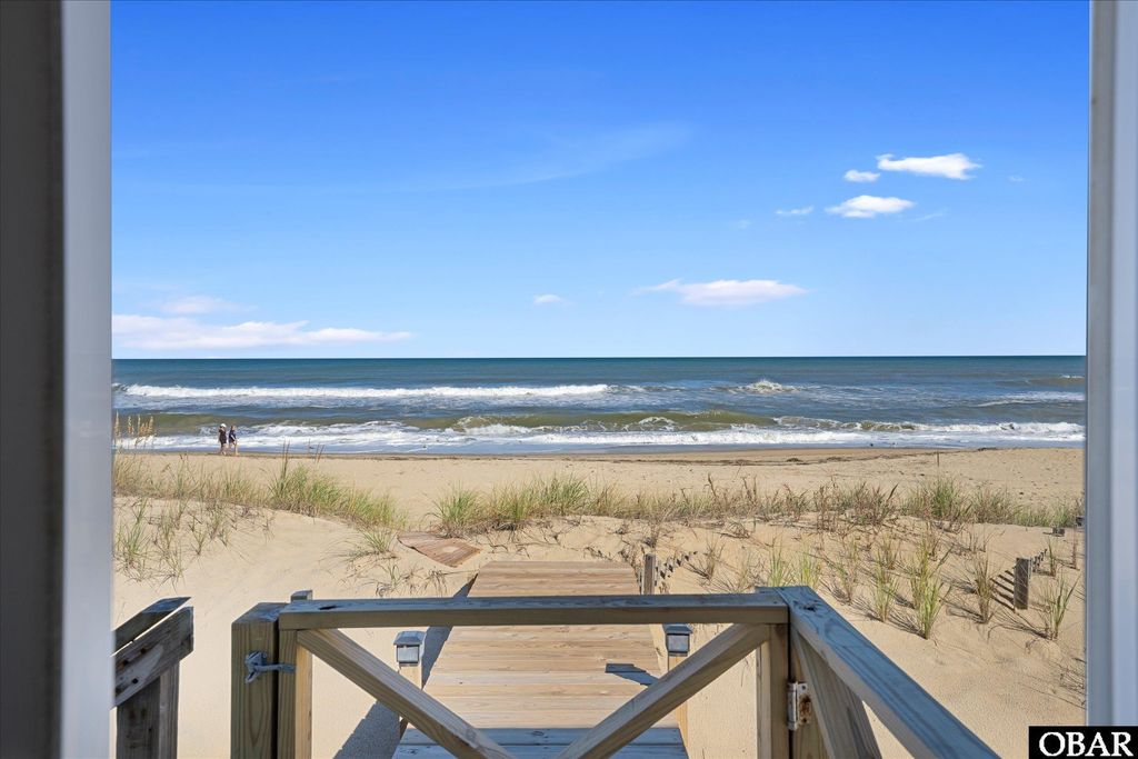 Image 2 of property listing at 4515 N Virginia Dare Trail, Kitty Hawk, NC 27949