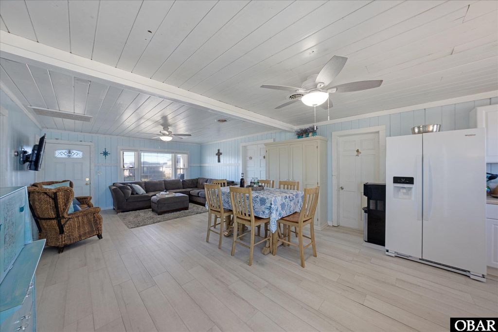 Image 12 of property listing at 4515 N Virginia Dare Trail, Kitty Hawk, NC 27949