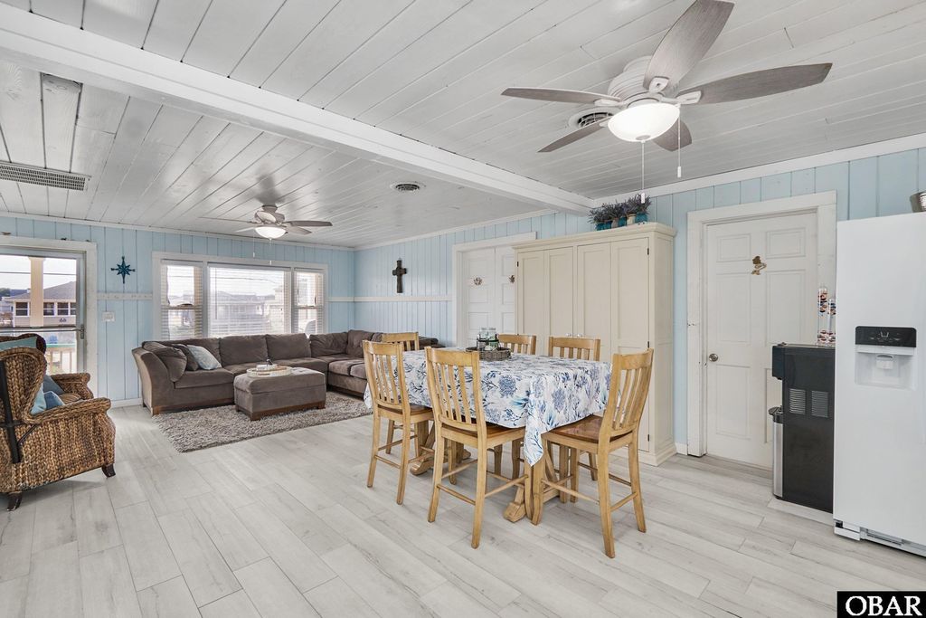 Image 14 of property listing at 4515 N Virginia Dare Trail, Kitty Hawk, NC 27949