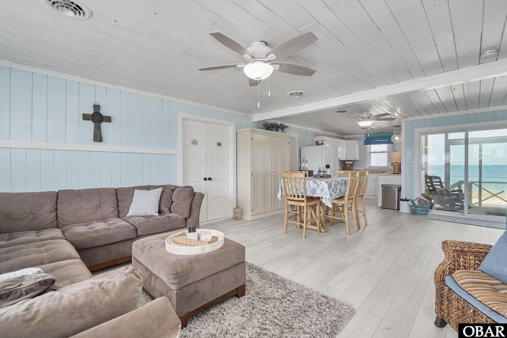 Image 8 of property listing at 4515 N Virginia Dare Trail, Kitty Hawk, NC 27949
