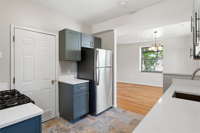5607 Elmer STREET 206, Shadyside, PA 15232