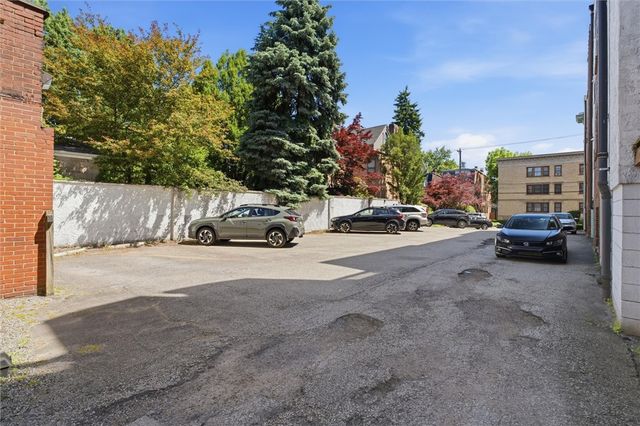 5607 Elmer STREET 206, Shadyside, PA 15232