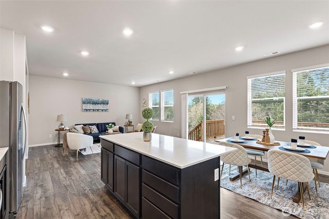 1177 SW Pendleton Way, Port Orchard, WA 98367