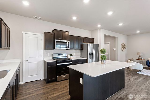 1177 SW Pendleton Way, Port Orchard, WA 98367