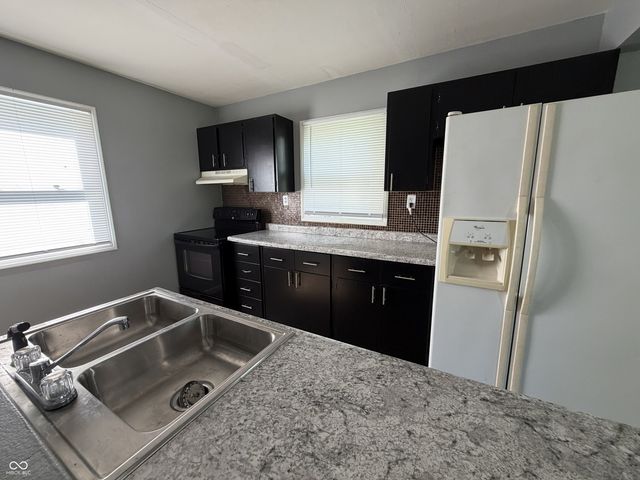 3221 N Priscilla Avenue, Indianapolis, IN 46218