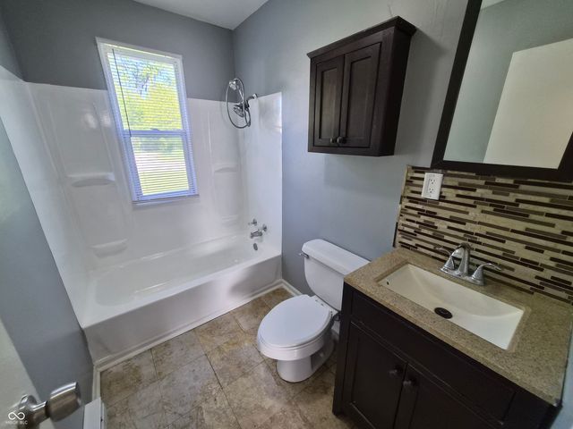 3221 N Priscilla Avenue, Indianapolis, IN 46218