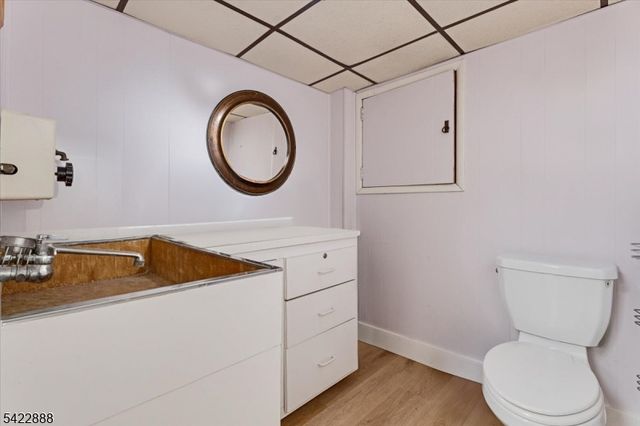 652 54 1St Ave, Elizabeth City, NJ 07202