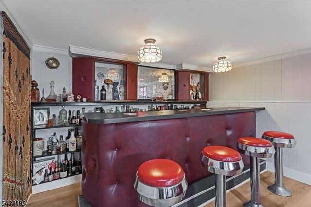 652 54 1St Ave, Elizabeth City, NJ 07202
