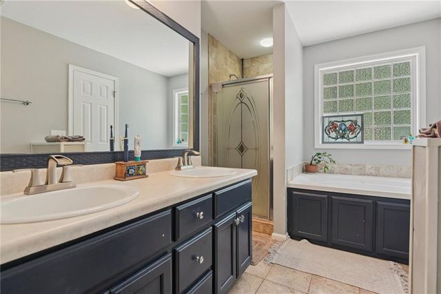 29 Wey Bridge Court, White, GA 30184