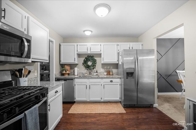 875 Golf Course Road 3, Crystal Lake, IL 60014