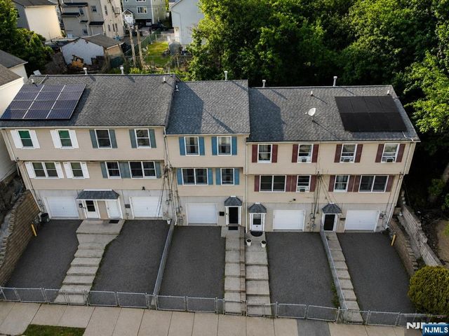 69 4th Street, Paterson, NJ 07522