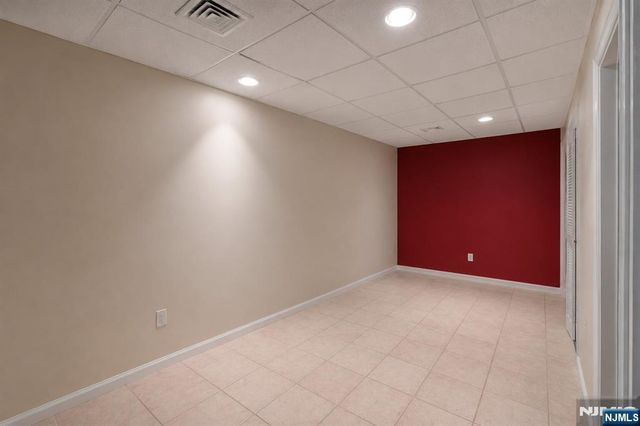69 4th Street, Paterson, NJ 07522