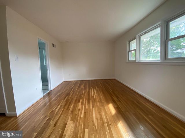 2209 MARK CT, Silver Spring, MD 20910