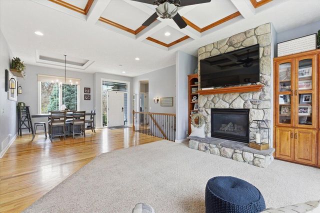 211 PARKWILD Drive, Council Bluffs, IA 51503