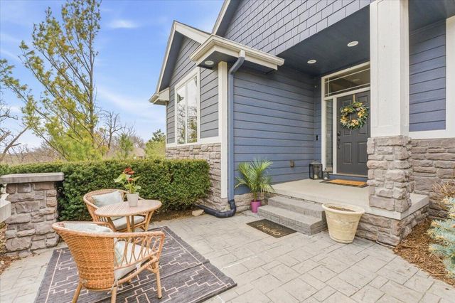 211 PARKWILD Drive, Council Bluffs, IA 51503