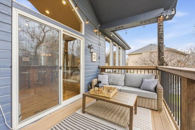 211 PARKWILD Drive, Council Bluffs, IA 51503