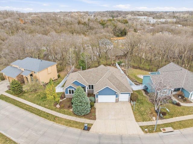 211 PARKWILD Drive, Council Bluffs, IA 51503