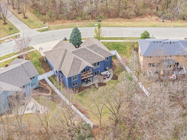 211 PARKWILD Drive, Council Bluffs, IA 51503