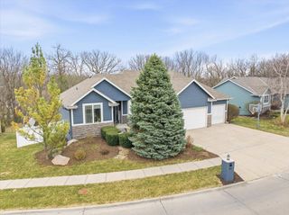 211 PARKWILD Drive, Council Bluffs, IA 51503