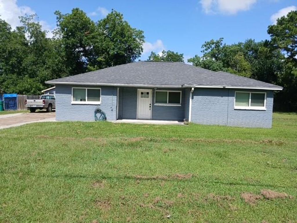 213 Newman Road, La Marque, TX 77568