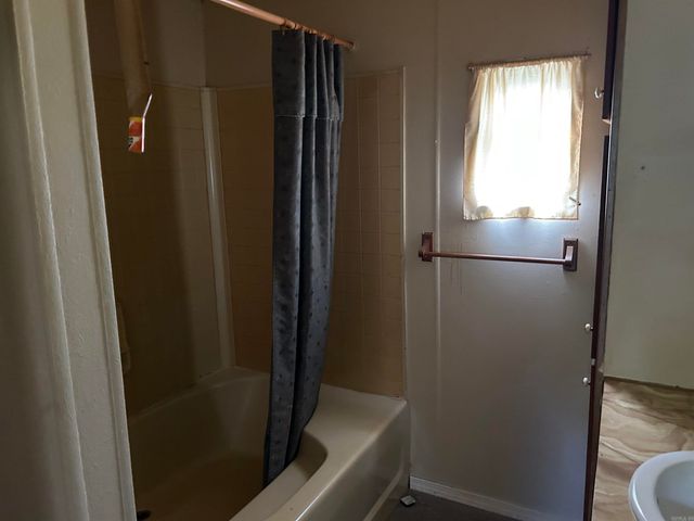 175 Achy Breaky, Greers Ferry, AR 72067