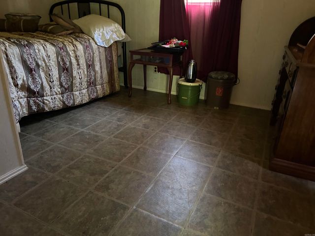 175 Achy Breaky, Greers Ferry, AR 72067