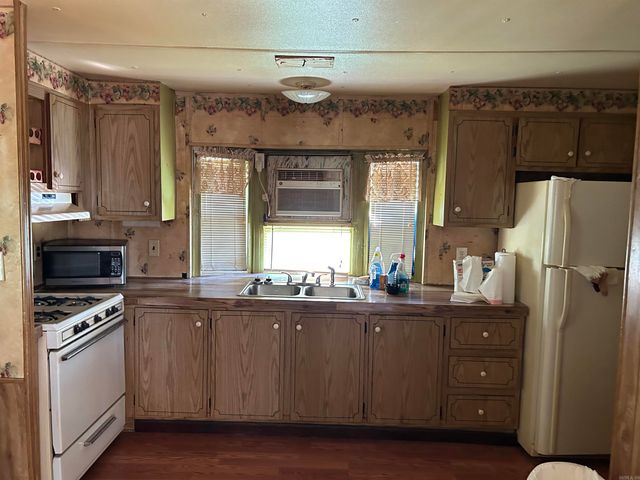 175 Achy Breaky, Greers Ferry, AR 72067