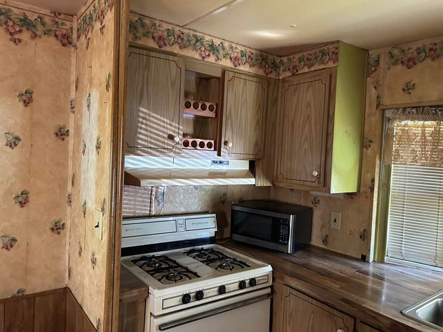 175 Achy Breaky, Greers Ferry, AR 72067