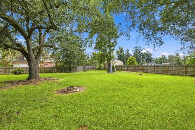 438 Santa Anna Drive, Lake Charles, LA 70611