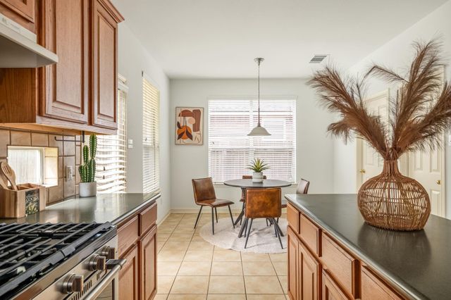 10004 Isle Royale WAY, Austin, TX 78747