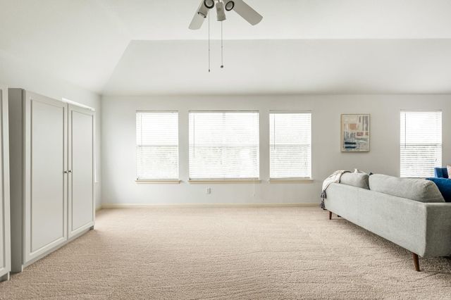 10004 Isle Royale WAY, Austin, TX 78747