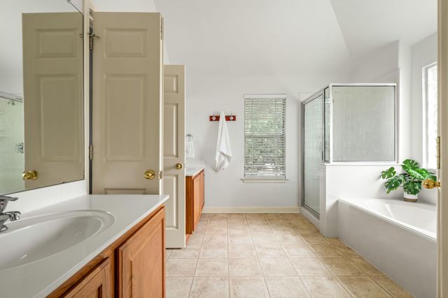 10004 Isle Royale WAY, Austin, TX 78747