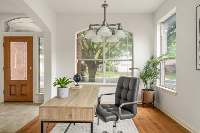 10004 Isle Royale WAY, Austin, TX 78747