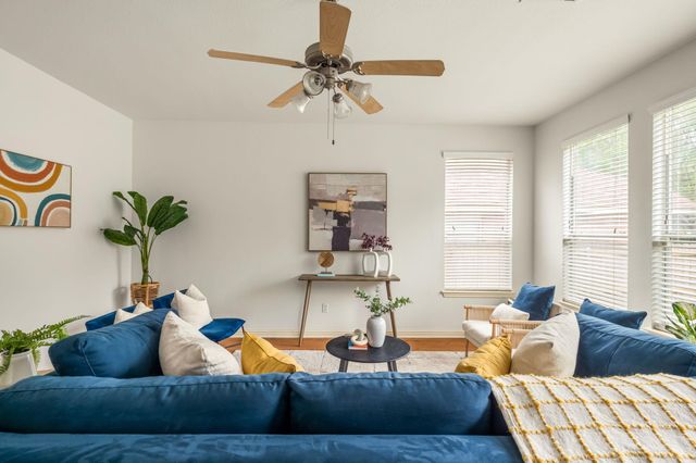 10004 Isle Royale WAY, Austin, TX 78747