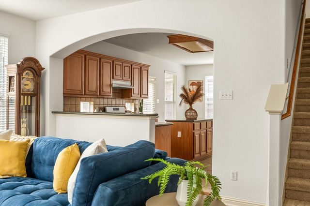 10004 Isle Royale WAY, Austin, TX 78747