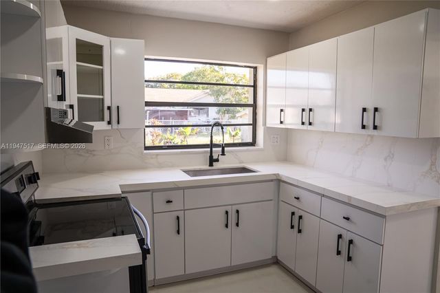 20025 NW 32nd Ct, Miami Gardens, FL 33056