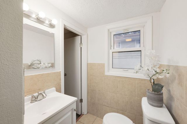 1111 28th Avenue NE, Minneapolis, MN 55418