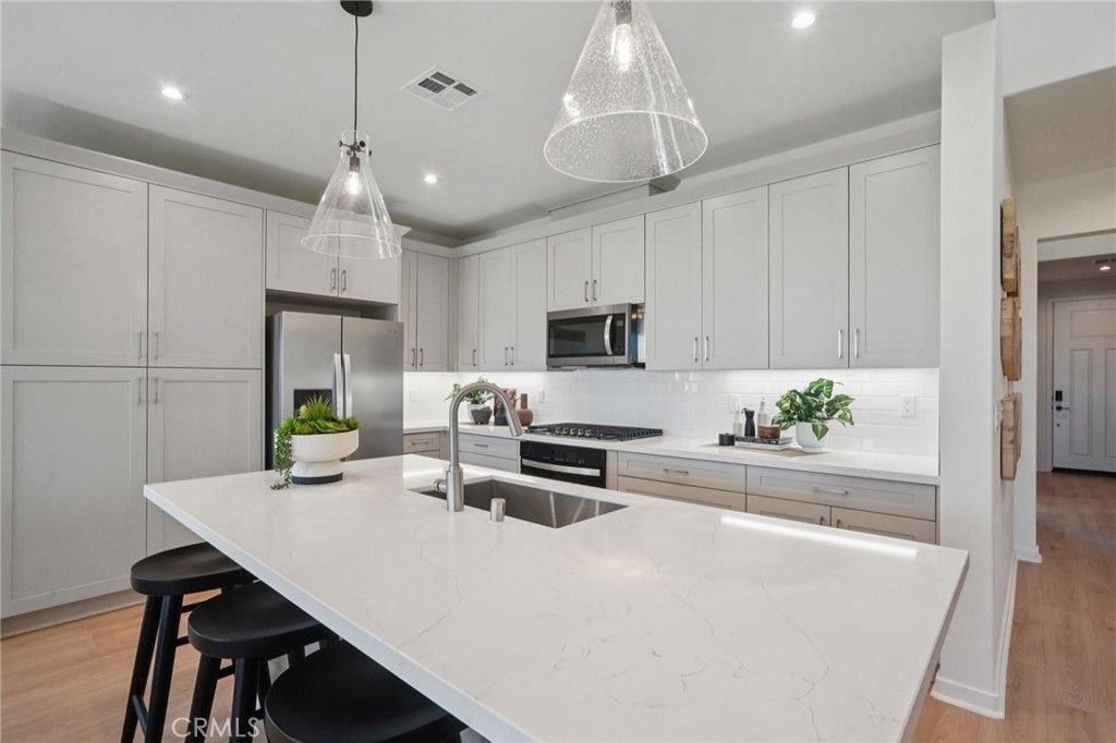 Image 10 of property listing at 73550 Raphael Drive, Palm Desert, CA 92211