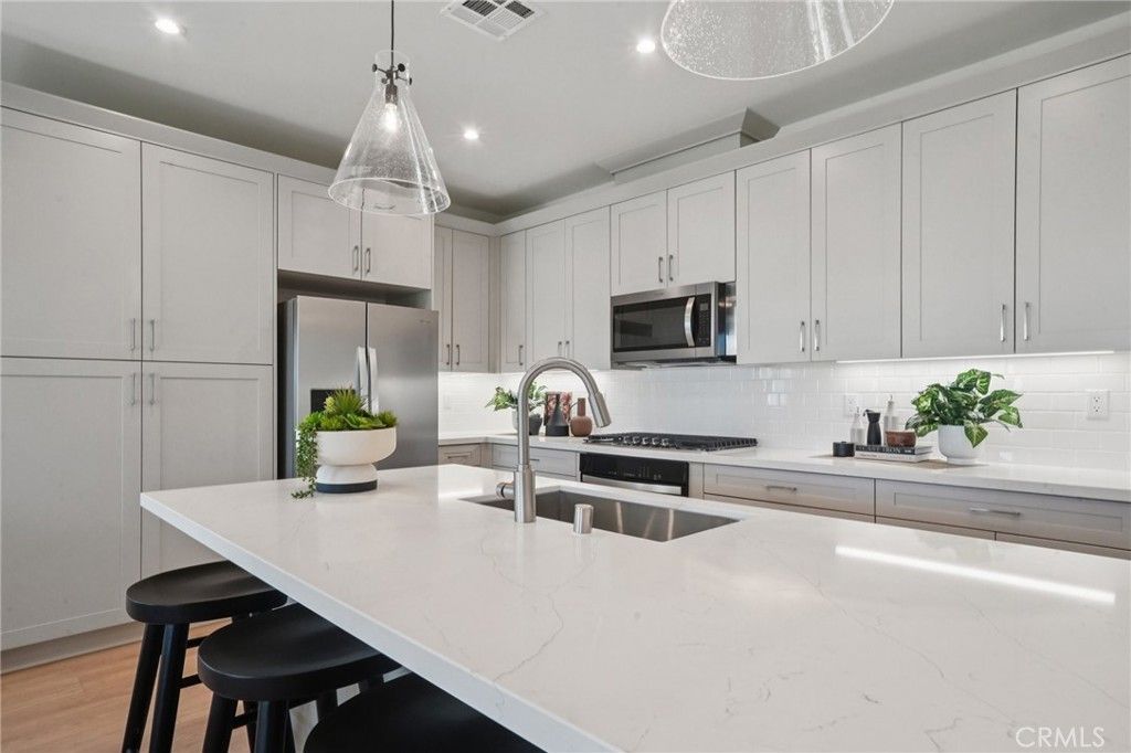 Image 11 of property listing at 73550 Raphael Drive, Palm Desert, CA 92211