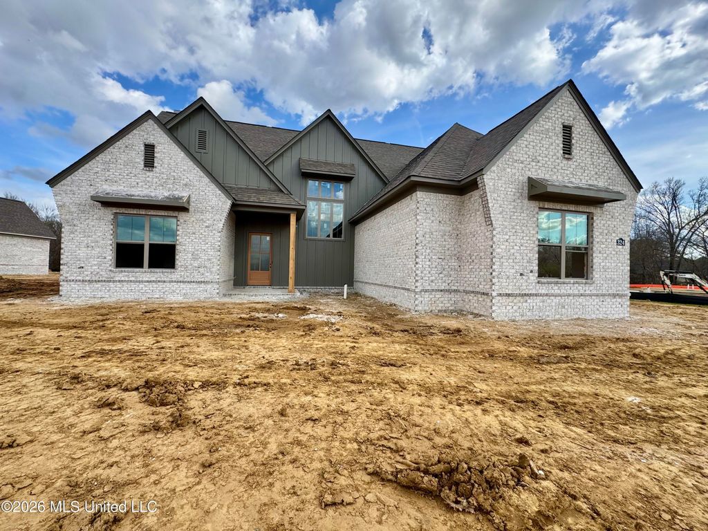 324 Oakworth Drive, Hernando, MS 38632
