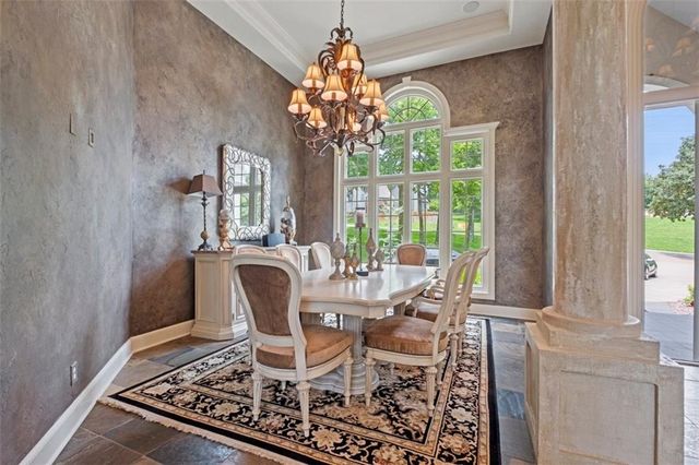 425 NE Saint Andrews Circle, Lee's Summit, MO 64064