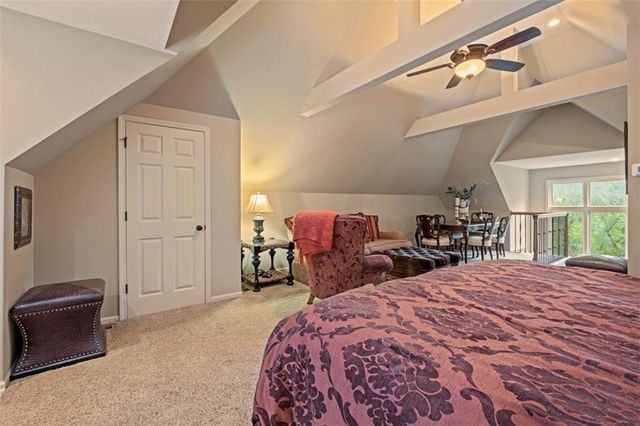425 NE Saint Andrews Circle, Lee's Summit, MO 64064