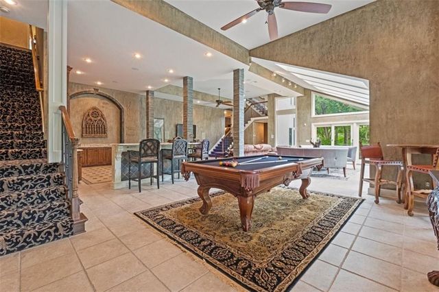 425 NE Saint Andrews Circle, Lee's Summit, MO 64064