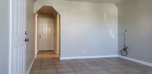 1906 Grove Avenue GARDEN, Berwyn, IL 60402