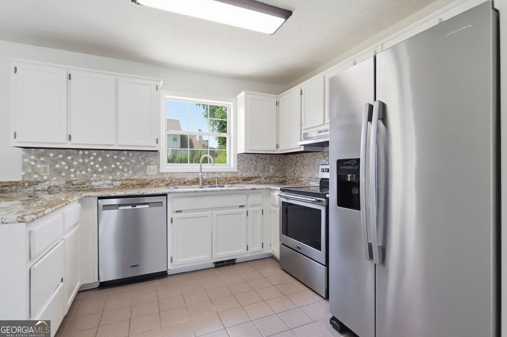 5430 Princeton Oaks Drive, Sugar Hill, GA 30518 — photo 2