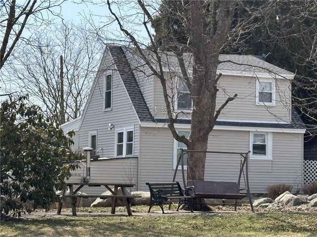 12 Allens Cove Road, Charlestown, RI 02813