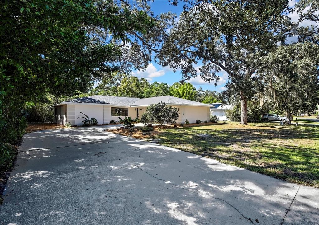 9 HOLLYHOCK COURT, Homosassa, FL 34446