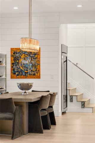 9215 NE 32nd Street, Clyde Hill, WA 98004