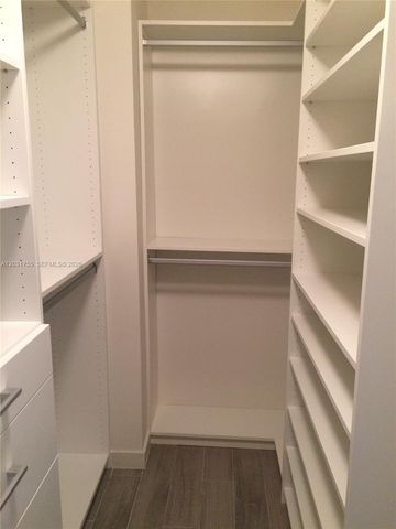 999 SW 1st Ave 2517, Miami, FL 33130